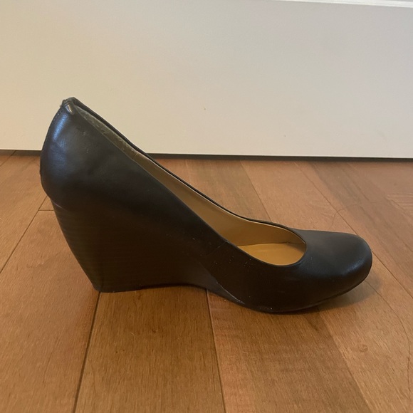 Call it Spring wedges - Picture 4 of 5